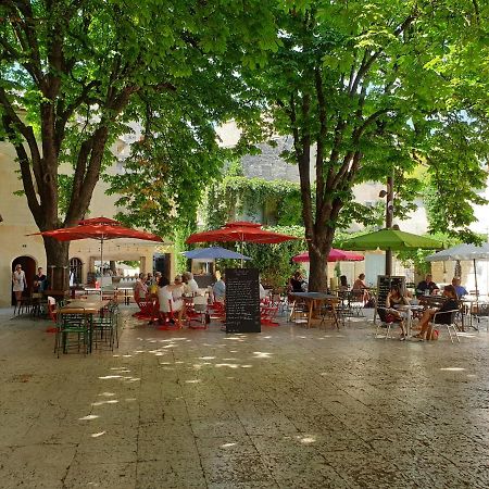 Les Estrelles Apartment Saint-Rémy-de-Provence Екстериор снимка
